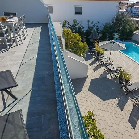 Royal Choice With Pool Apartamento