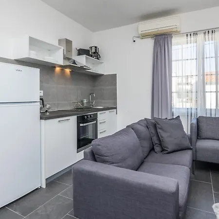 Royal Choice With Pool *