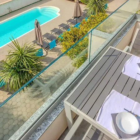 Royal Choice With Pool Apartamento Zadar