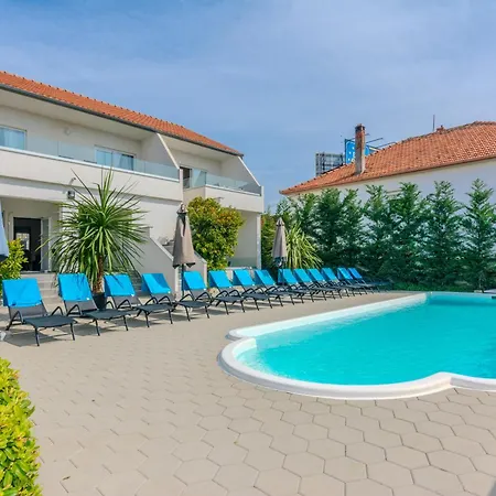 Royal Choice With Pool Apartamento *