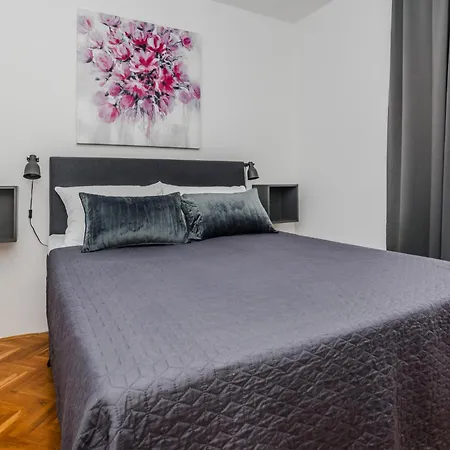 Apartamento Royal Choice With Pool Zadar