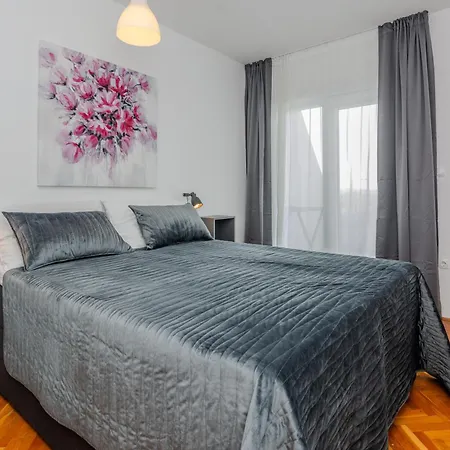 Royal Choice With Pool Apartamento Zadar