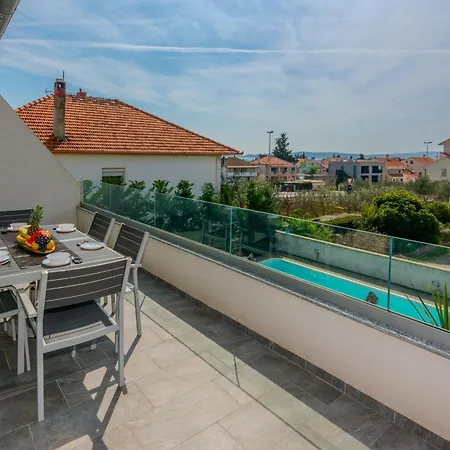 Royal Choice With Pool *