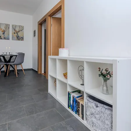 Royal Choice With Pool Apartamento *