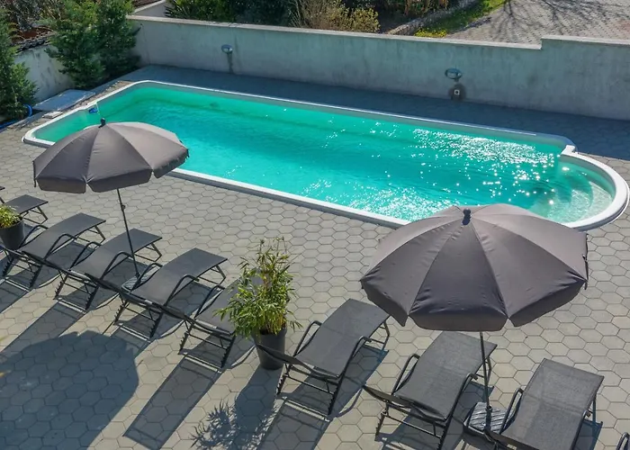 Royal Choice With Pool Apartmán *