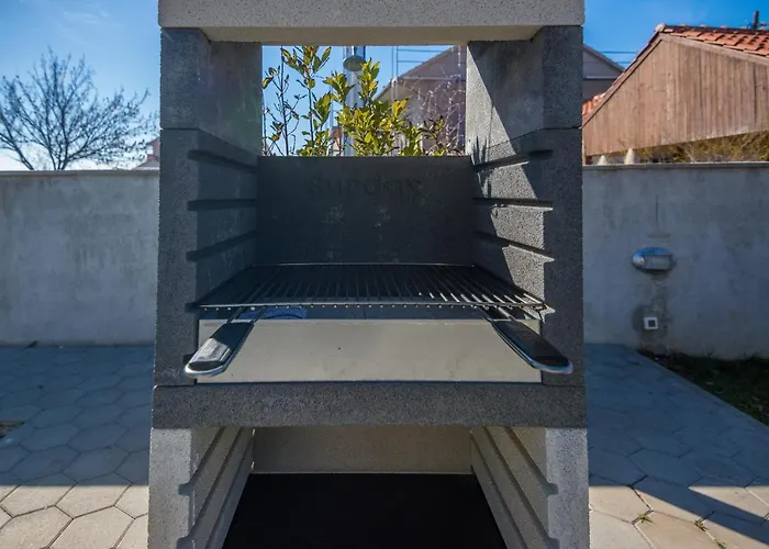 Апартаменты Royal Choice With Pool