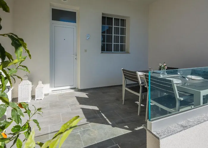 Royal Choice With Pool Apartmán *
