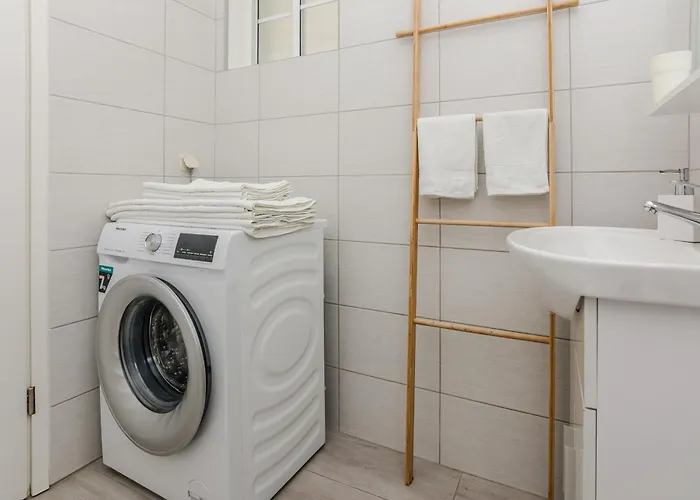 Royal Choice With Pool *