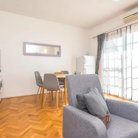 Apartment Royal Choice With Pool Zadar