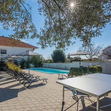 Apartment Royal Choice With Pool