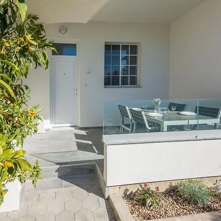 Apartman Royal Choice With Pool