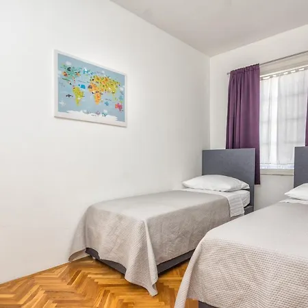 Royal Choice With Pool Apartman Zadar