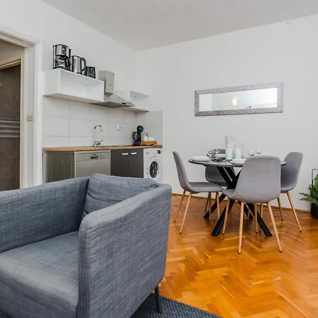 Apartman Royal Choice With Pool