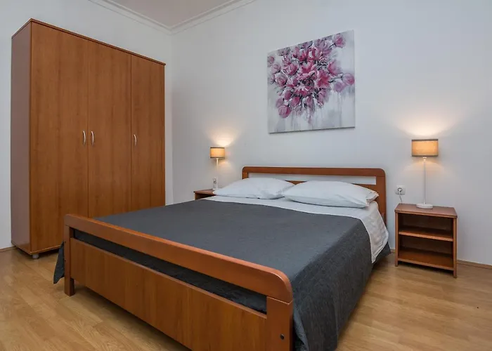 Royal Choice With Pool דירה