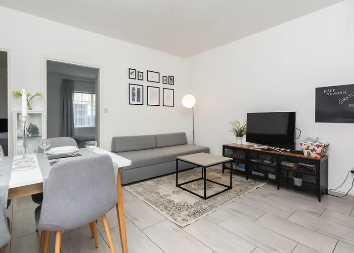 Royal Choice With Pool דירה זאדאר